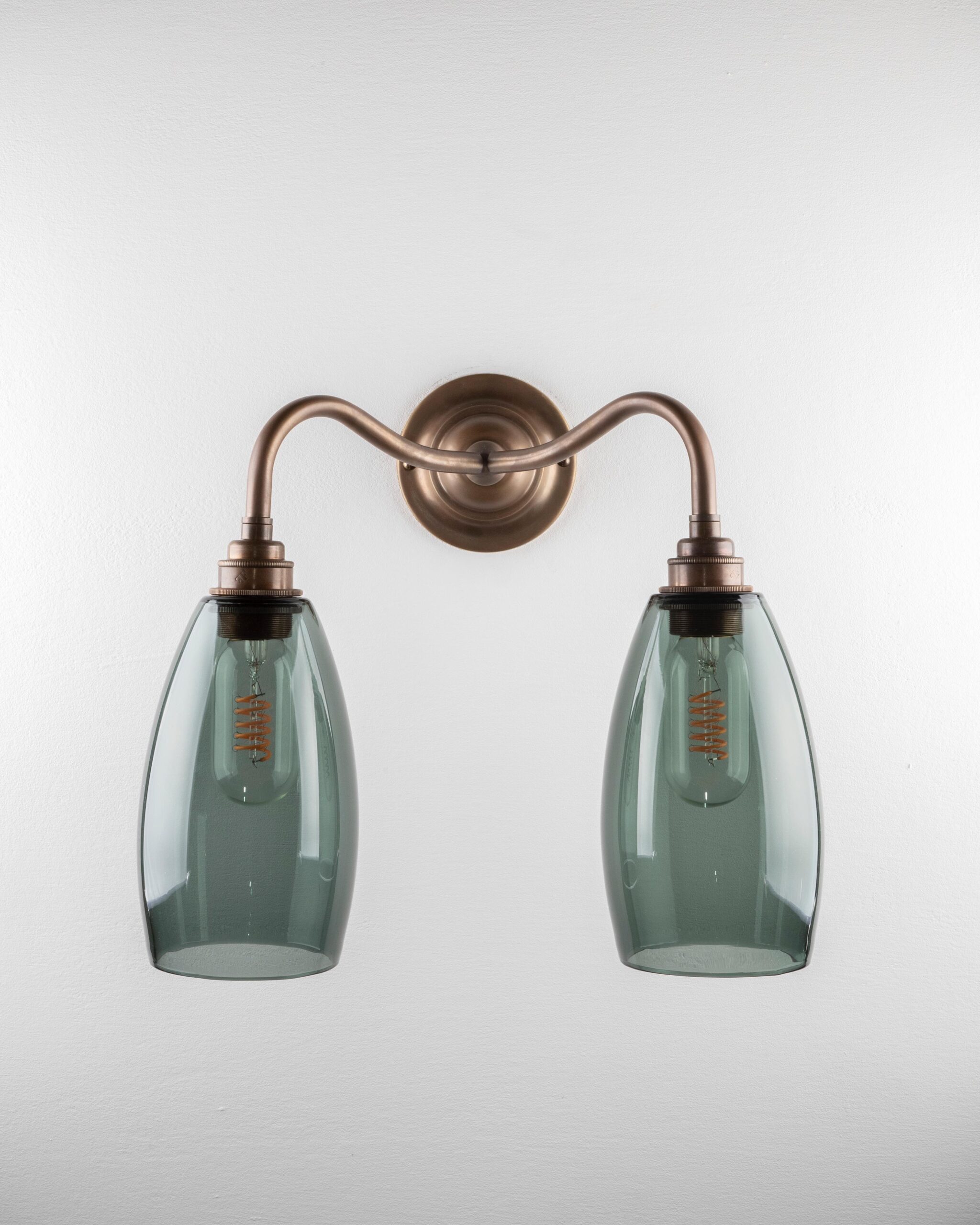 Upton Double Arm Classic Wall Light 2